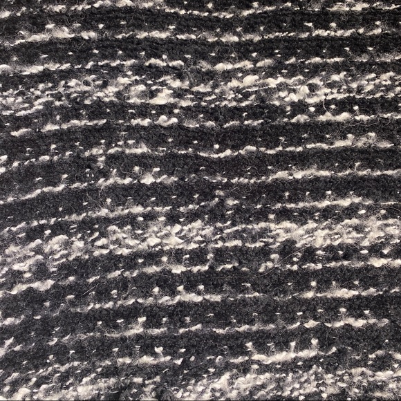 Stylish Crew Neck Sweater - Picture 2 of 5